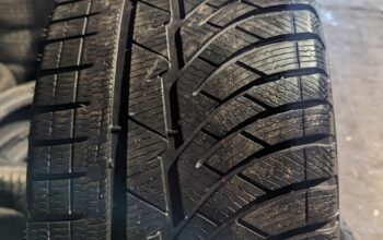 MICHELIN 245/40R18
