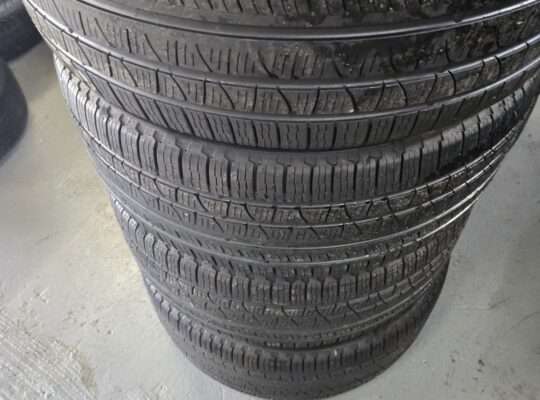 285/40R22 Pirellis Tires