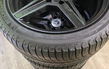 245/40R/18 Michelin x ice