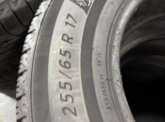 255/65R17 Michelin winter