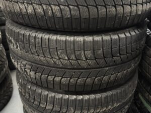 225/50R17 Michelin snow tires