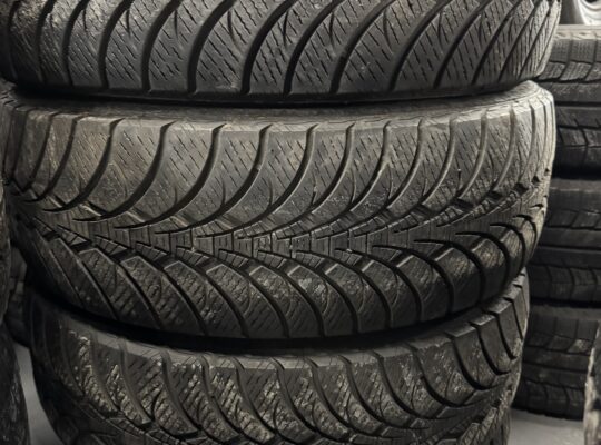 215/65R16 Goodyear winter