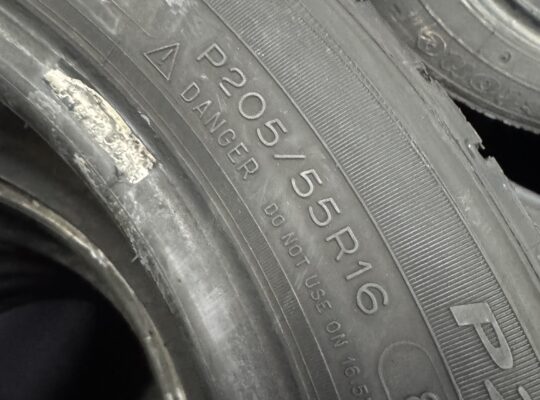 235/55R17 Michelin All season
