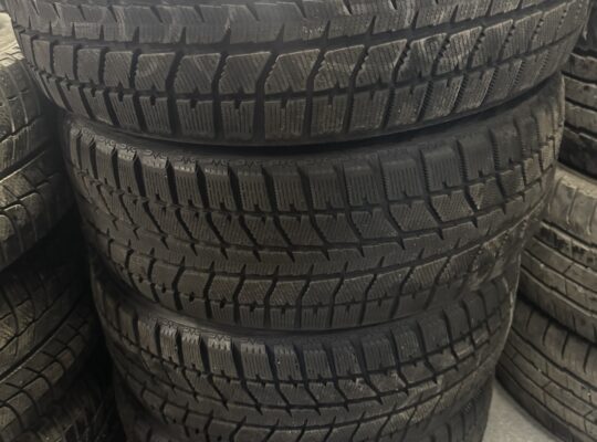 225/45R18 Blizzaks