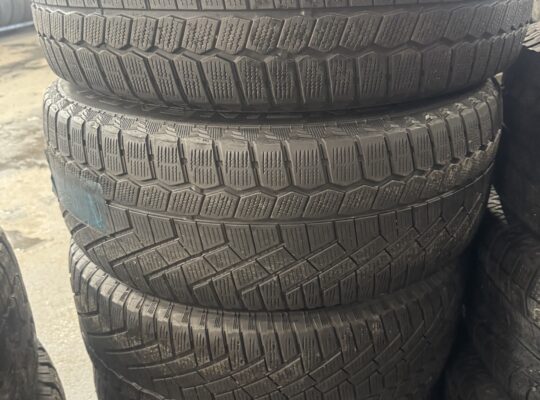 235/55R17 Winter Set