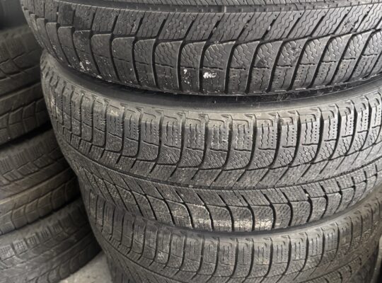 225/60R18 Michelin Winter