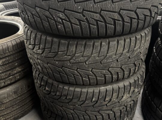 225/55R17 Hankook Winter