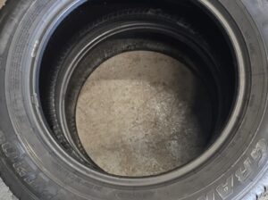 225/65R17 Dunlop