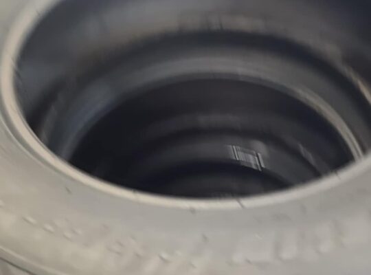 225/65R17 Michelin defender