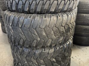 33X12.5R20LT