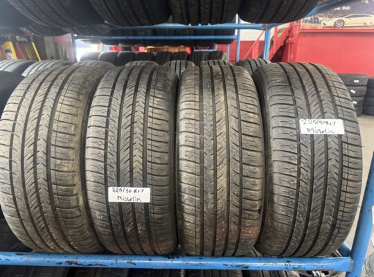 225/50R17 Michelin all season