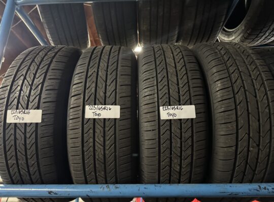 225/65R16 Toyo all season