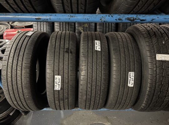 225/65R17 Goodyear all season