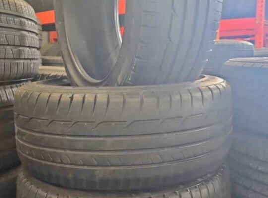 225/45R17 Dunlop all season