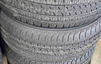 275/55R20 Bridgestone dueler all season