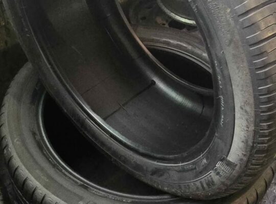 315/40R21 Michelin