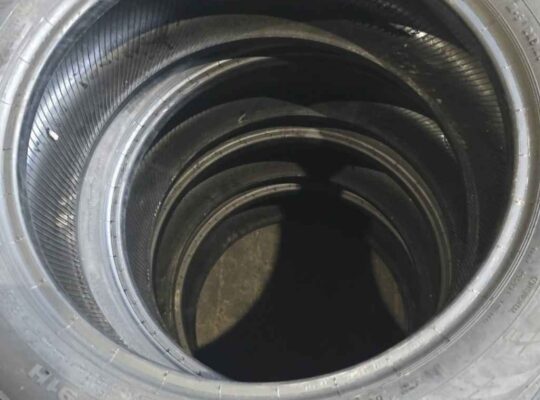 205/55R17 Continental