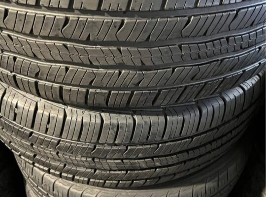 225/65R17 BFGoodrich Advantage