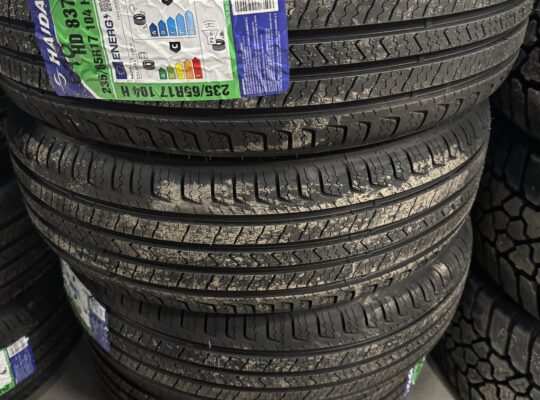 235/65R17 Haida