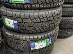 235/65R18 Haida