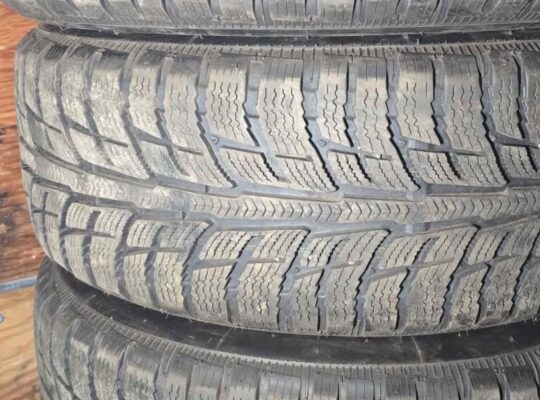 215/55R16 BFGoodrich Winter Tires – 90% Tread