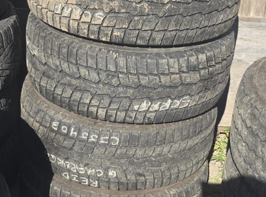 265/60r19 Toyo snow