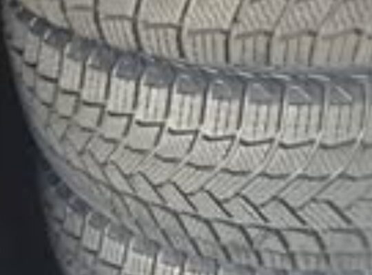 215/65R16 Michelin Snow Tires