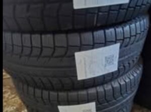225/65 R18 Michelin Snow Tires