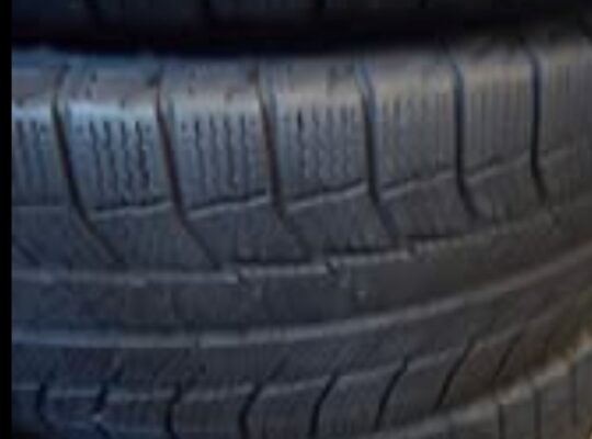 225/65 R18 Michelin Snow Tires