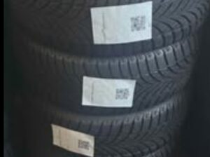 225/55 R17 Goodyear Snow Tires