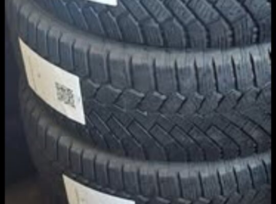 235/55 R17 Gislaved Snow Tires
