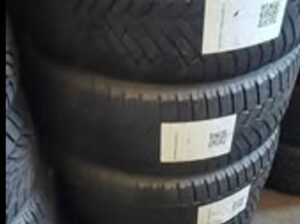 235/55 R17 Gislaved Snow Tires