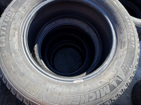 225/65R17 Michelin